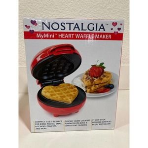 NEW‎ Red My Mini Heart 5'' Waffle Maker By Nostalgia My Mini